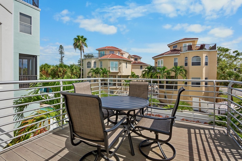 Balcony, Dining Area