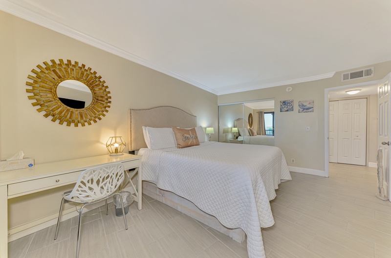 Primary Bedroom, King