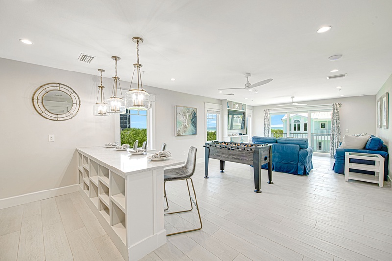 Game Room with Wet Bar (3rd Level)