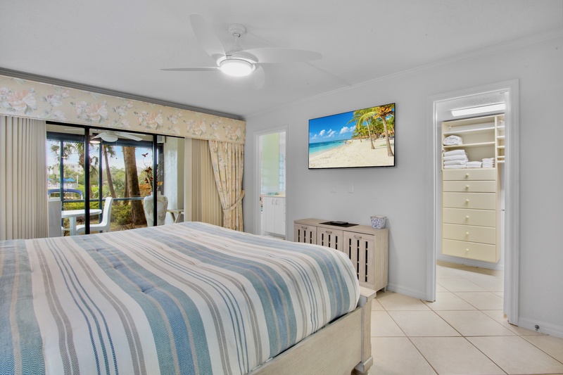 Midnight Cove II Unit 910 by Tropical Sands Accommodations