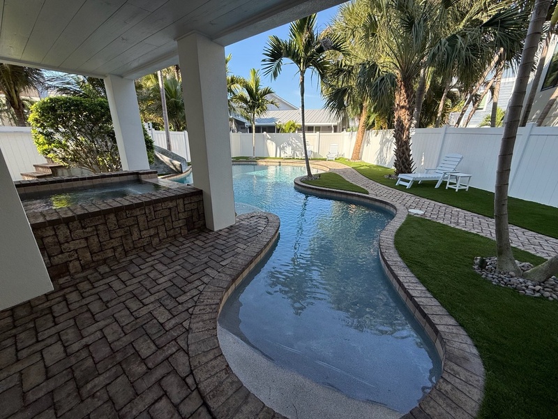 Private Pool and Spa