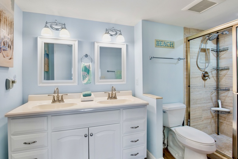 Harbor Towers Unit 128 by Tropical Sands Accommodations