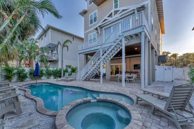 Private Pool and Spa