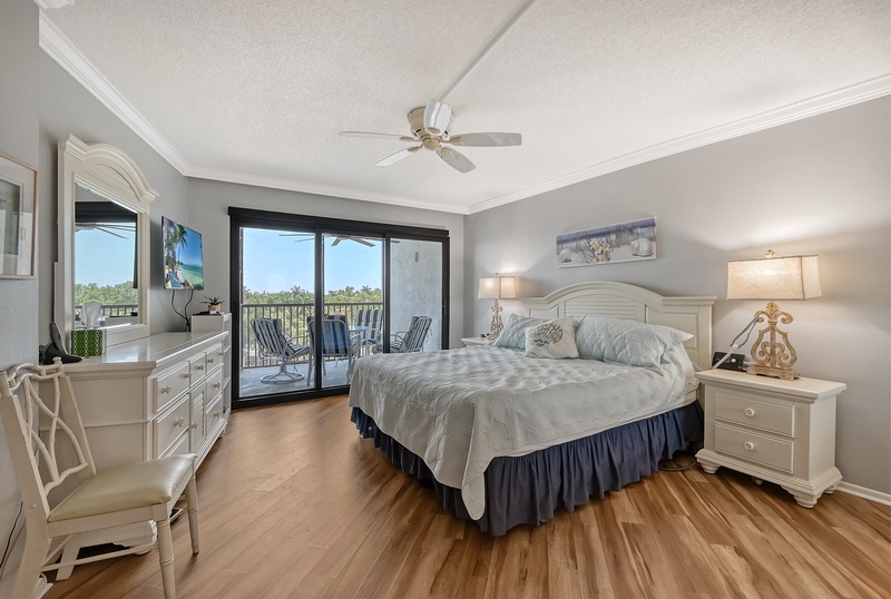 Primary Bedroom, King