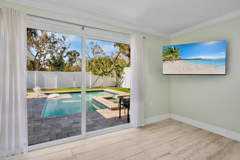 Primary Bedroom, Outdoor Patio Access