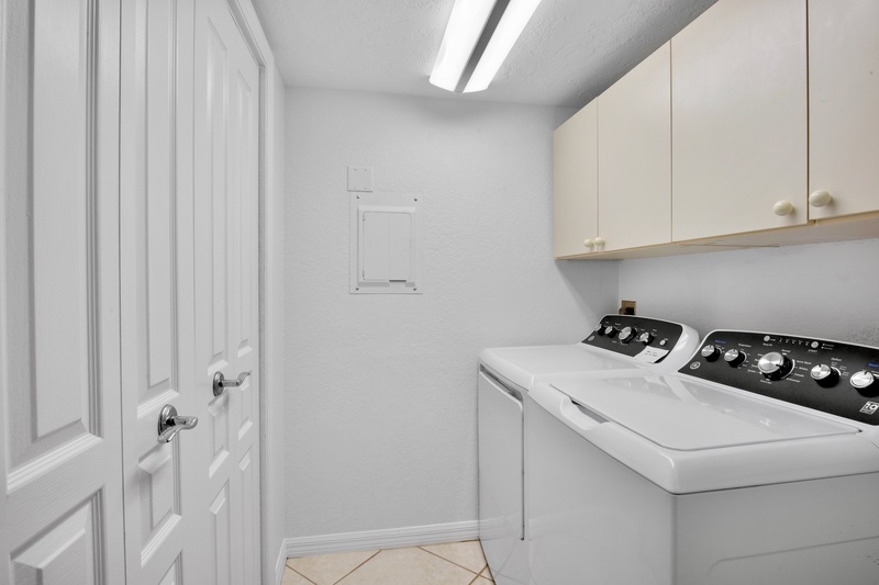 Midnight Cove II Unit 910 by Tropical Sands Accommodations