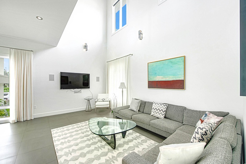 Living Room with HDTV and WiFi Throughout Home