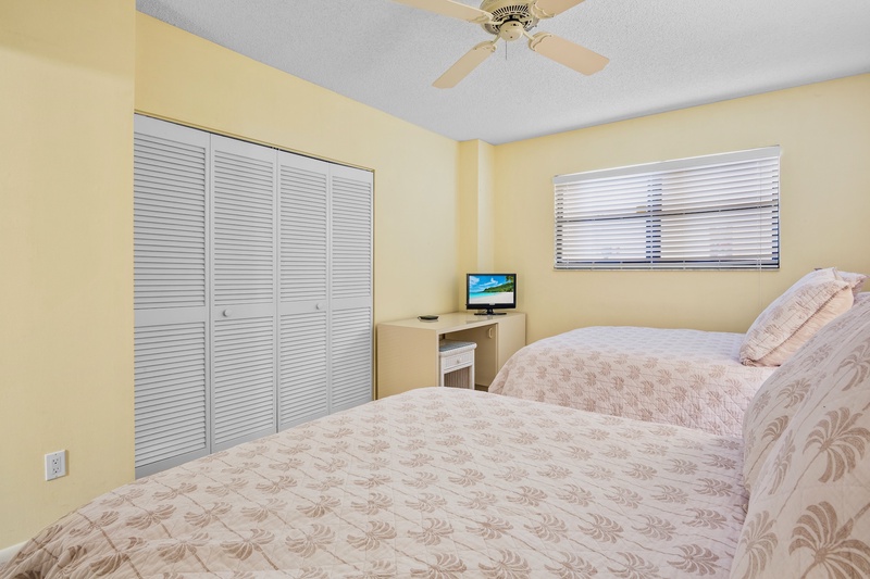 Second Bedroom, Two Full beds