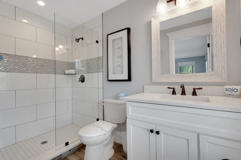 Fifth Bathroom, Ensuite