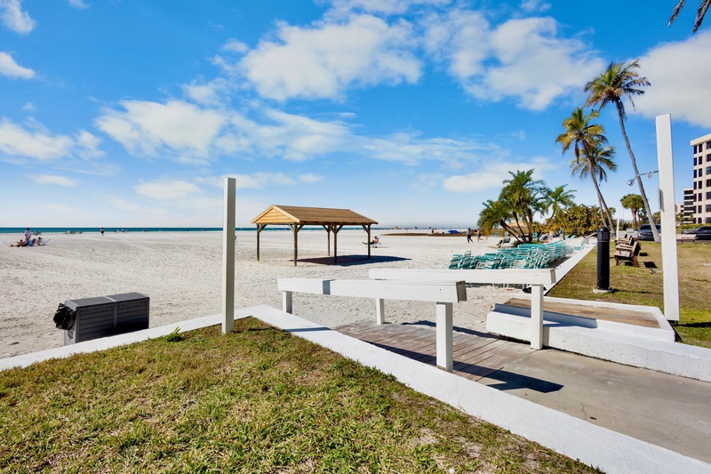 Jamaica Royale - Tropical Sands Accommodations