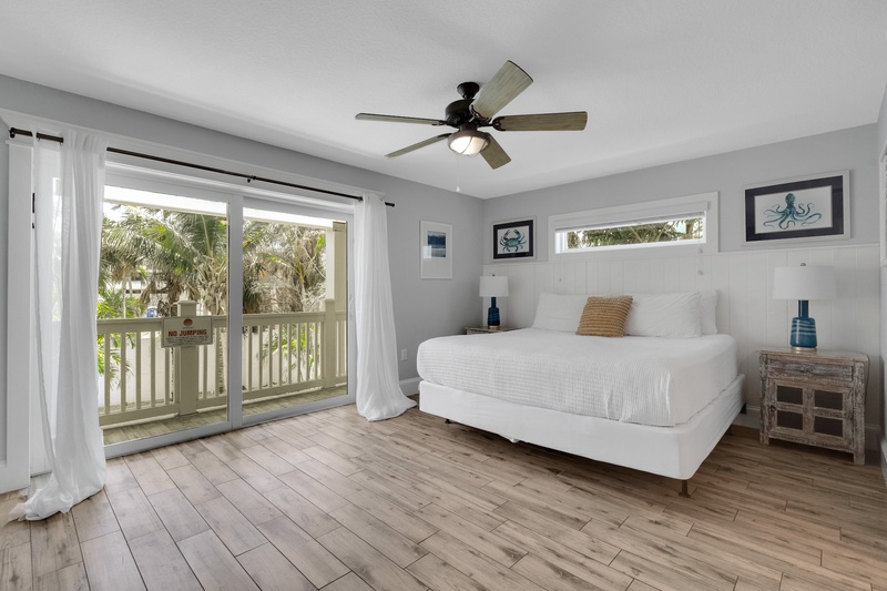 Sixth Bedroom, King