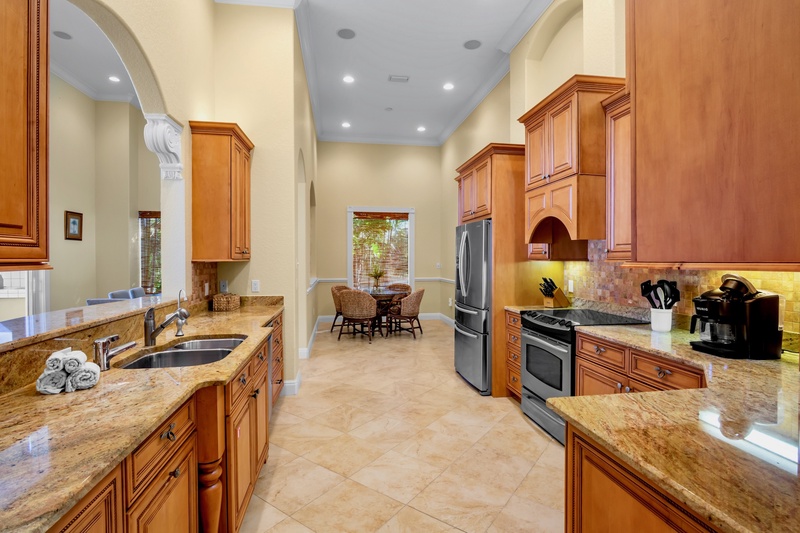 Fully equipped kitchen