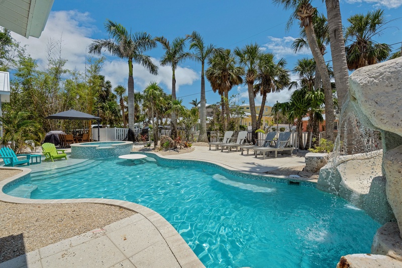 Private Pool and Spa