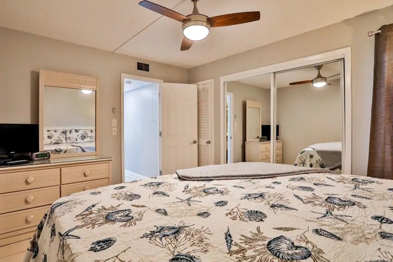 823 Bedroom 1