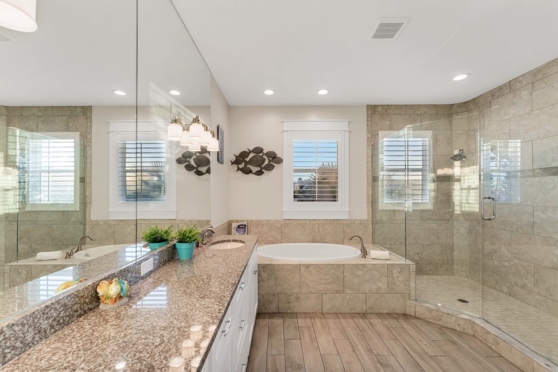 Primary Bathroom, Ensuite