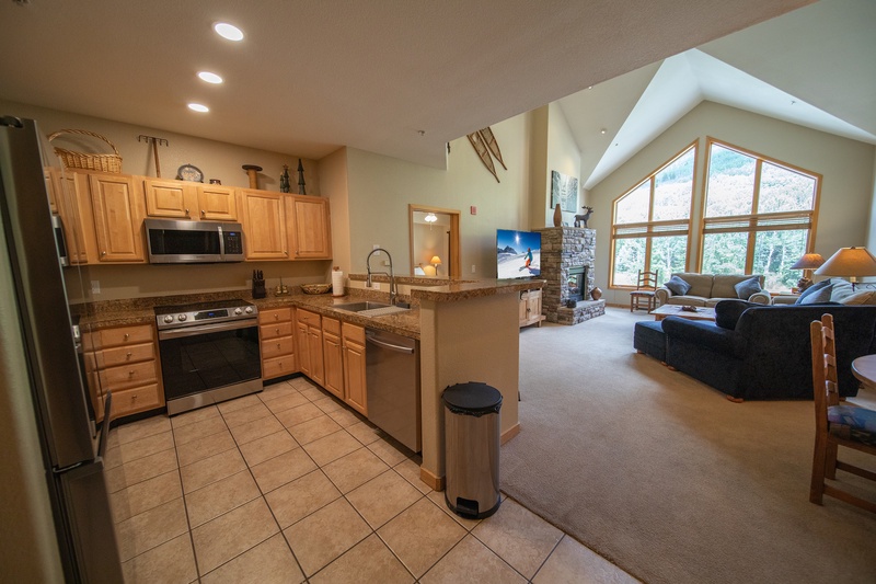 Gateway Lodge 5038