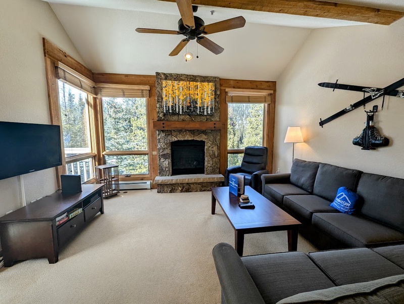 Gorgeous vacation townhome in East Keystone #winter