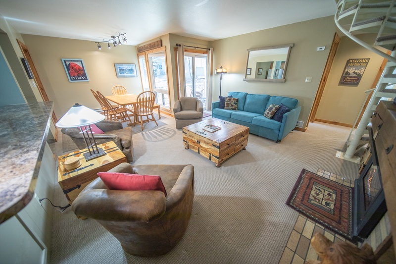 Well furnished and comfortable!
