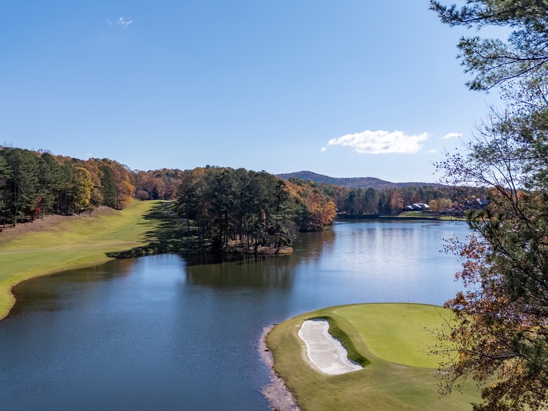 Featured Property Chickadee's Lake Lookout