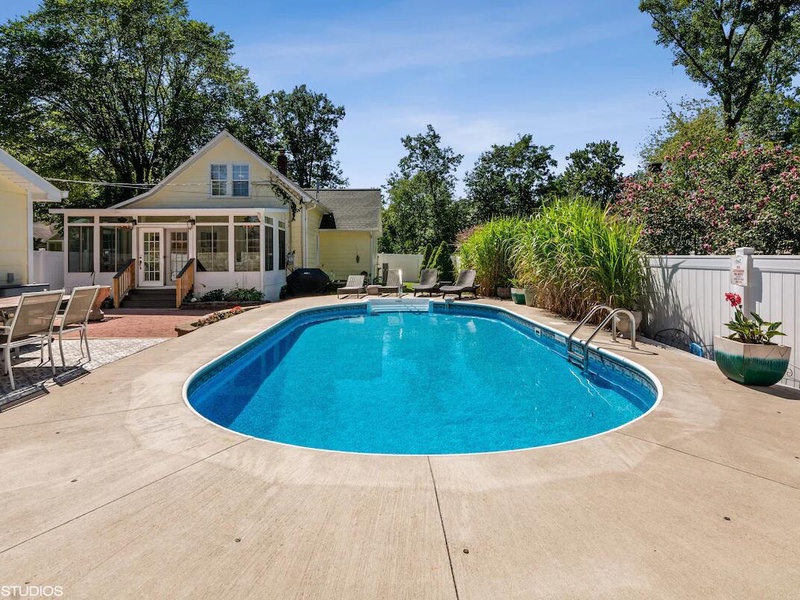 Featured Property Parkside Pool Paradise