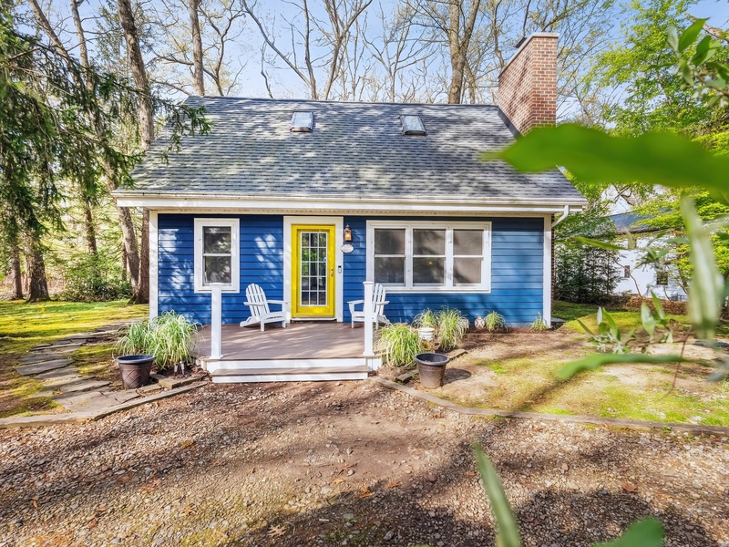 Featured Property Charlie's on Comanche