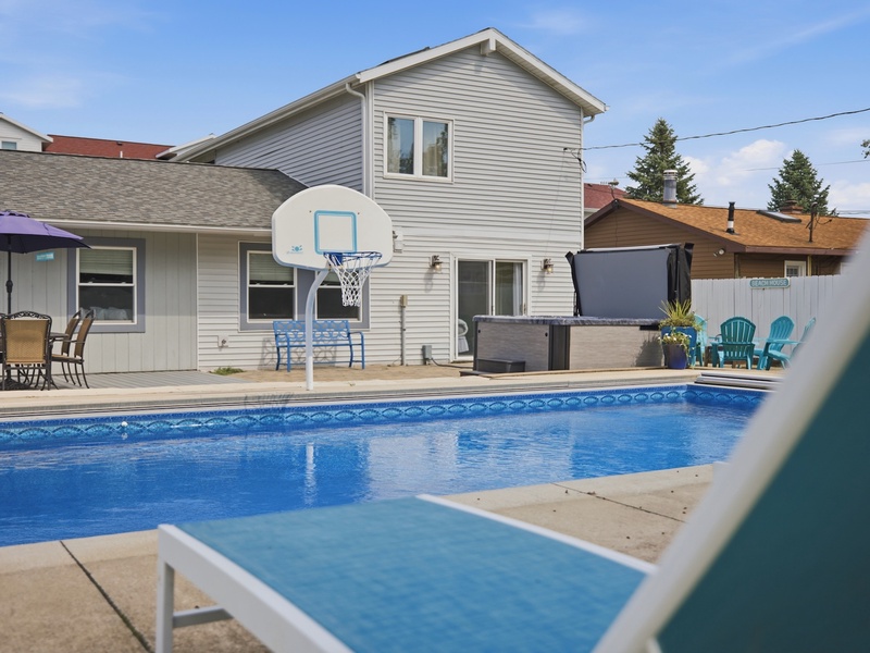Featured Property Berrien Harbor Pool House