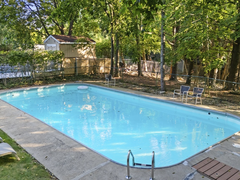 Featured Property Oak & Shore Cottage