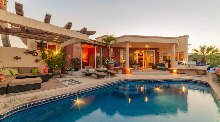 Cozy pool terrace with grill