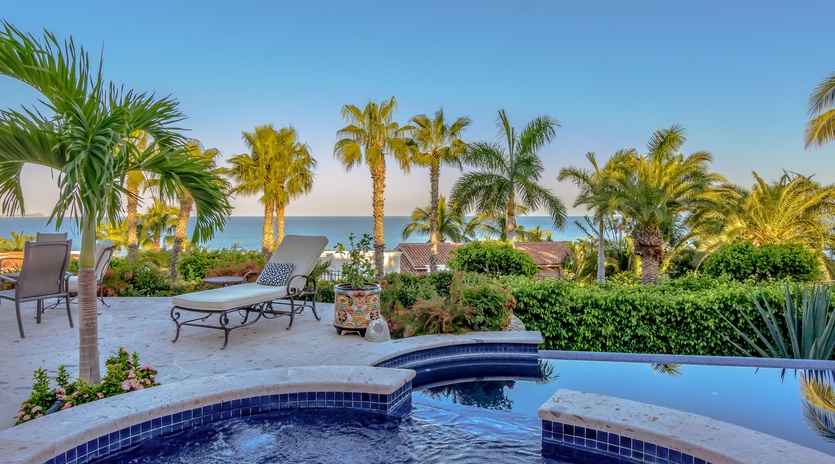 Pool and Jacuzzi views