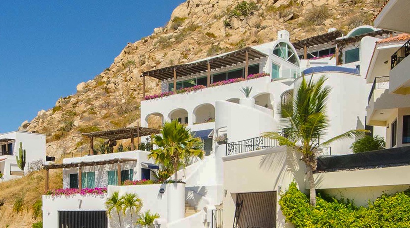 Front of villa view