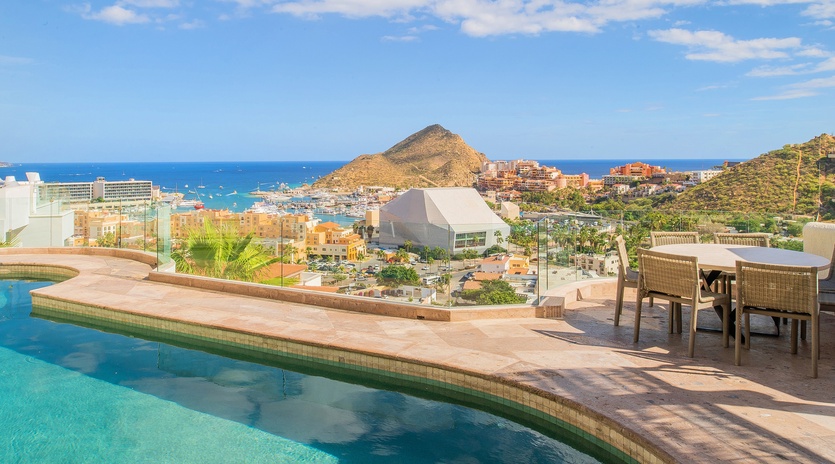 Poolside with incredible ocean view of Cabo San Lucas