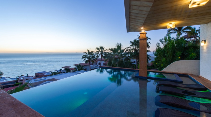 Infinity pool with ocean view