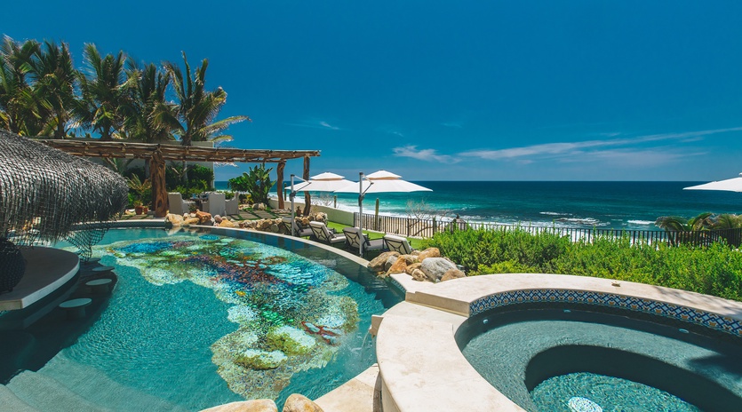 Poolside and jacuzzi with incredible ocean views-3