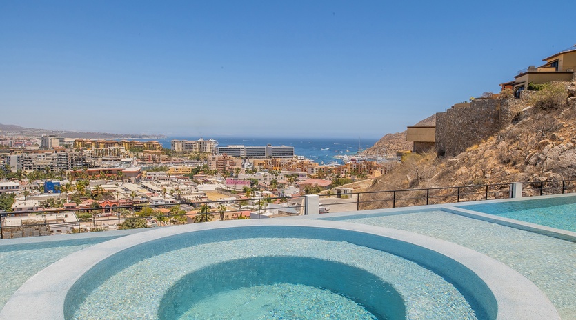 Jacuzzi overlooking the city and ocean