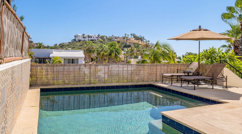 Private pool