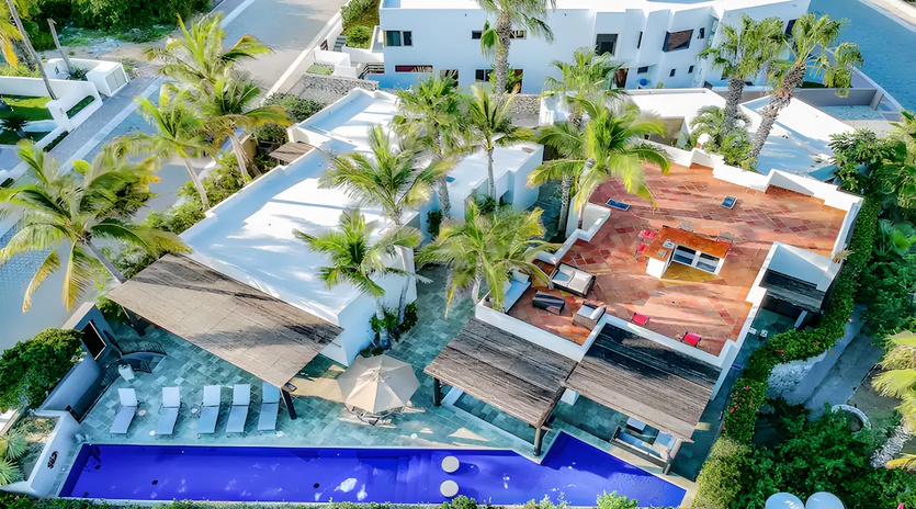 Spacious terrace with swimming pool