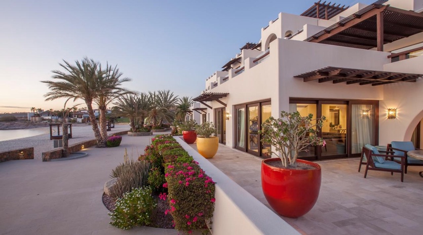 Residence_101_-_102_Playa_De_La_Paz-1