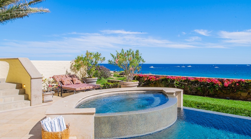 Jacuzzi and ocean views