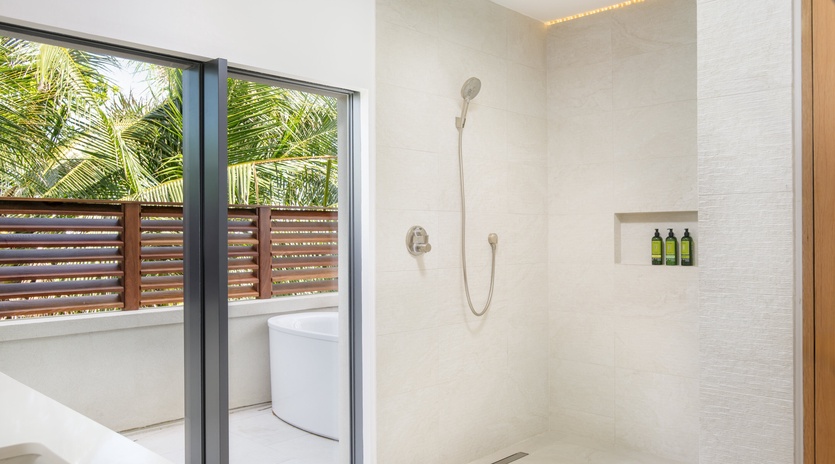 bedroom-1-seafire-track3