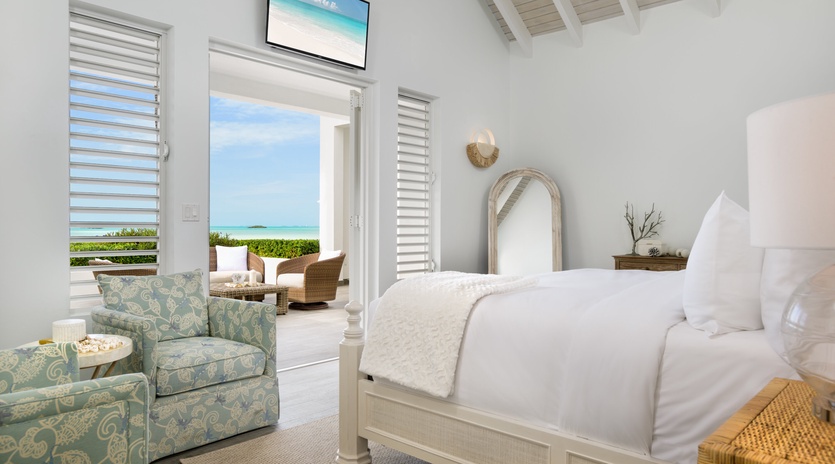 bedroom-2-twin-palms-track2