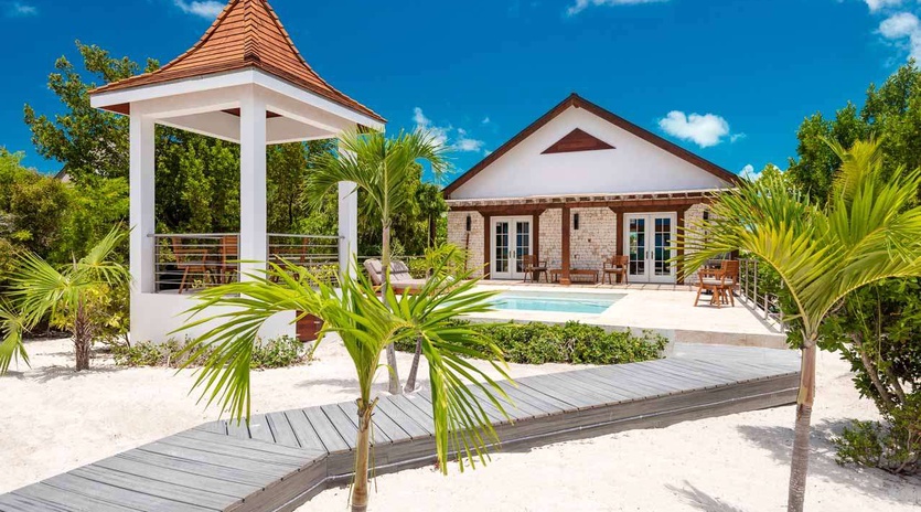 Exterior of PL BSK, Grace Bay Turtle Cove, Turks & Caicos