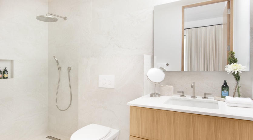 bedroom-2-seafire-track2