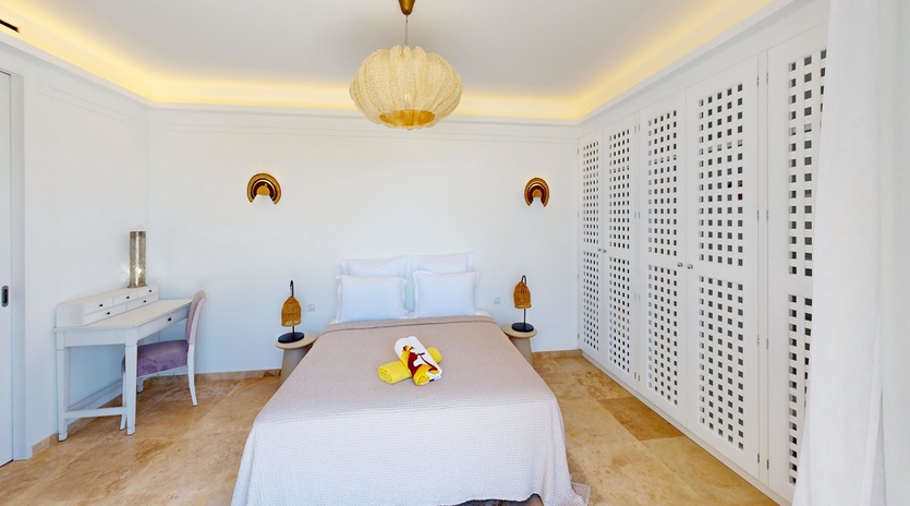 bungalow-guest-bedroom1-mustique-track1