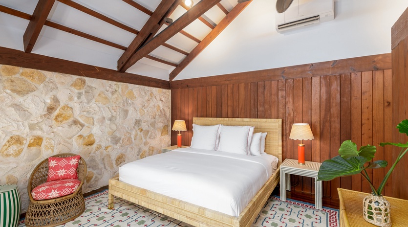 bedroom-1-the-catch-track2