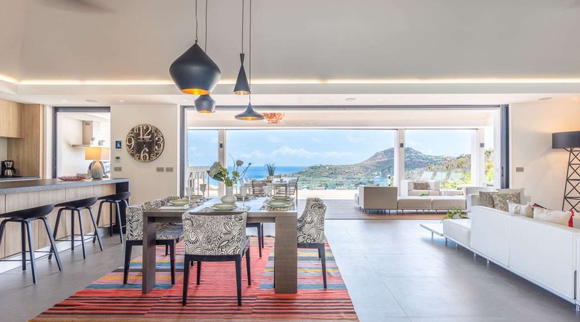 Interior of WV BST, Lurin, St. Barthelemy