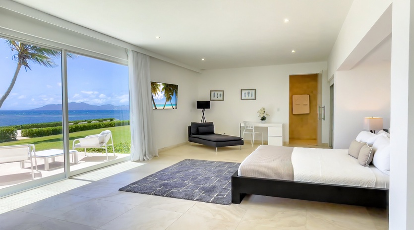 bedroom-1-le-bleu-track1
