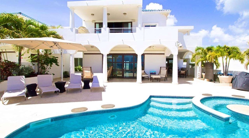 Villa Pool at PIE BAH, Beachfront/Cupecoy, St. Martin