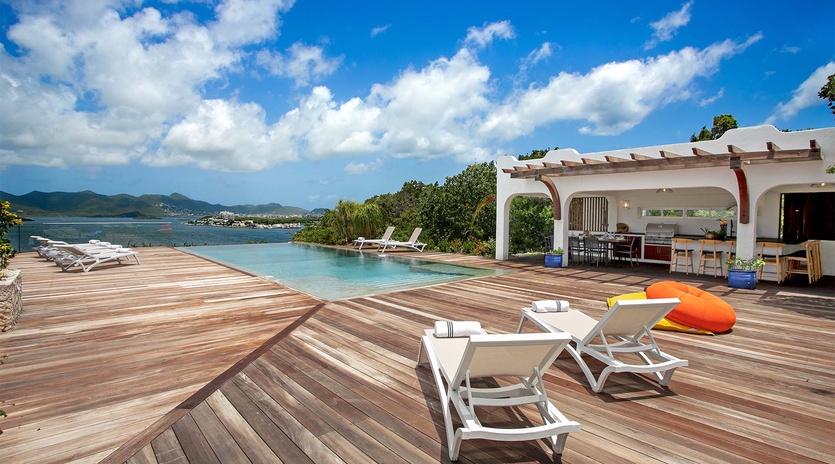 2b-LaVueFolle-Pool2
