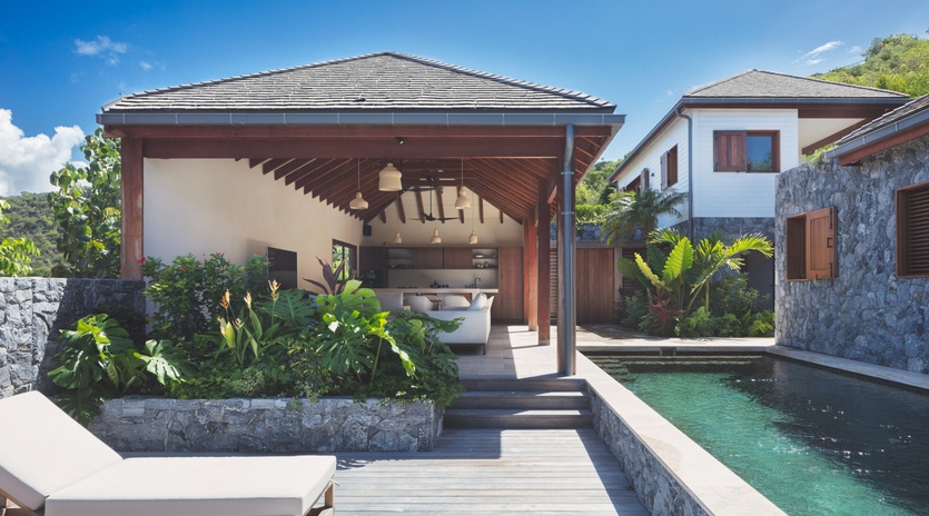 tulum-exterior1-track2