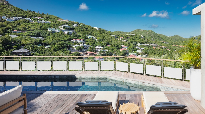 1-pool-bonheur-new-villa-track3